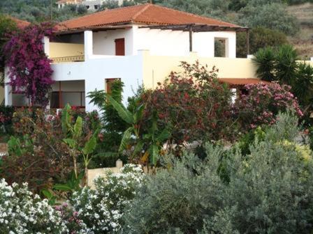 Hotel Heleni Apartments Epidaurus ภายนอก รูปภาพ