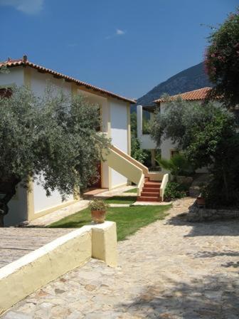 Hotel Heleni Apartments Epidaurus ภายนอก รูปภาพ